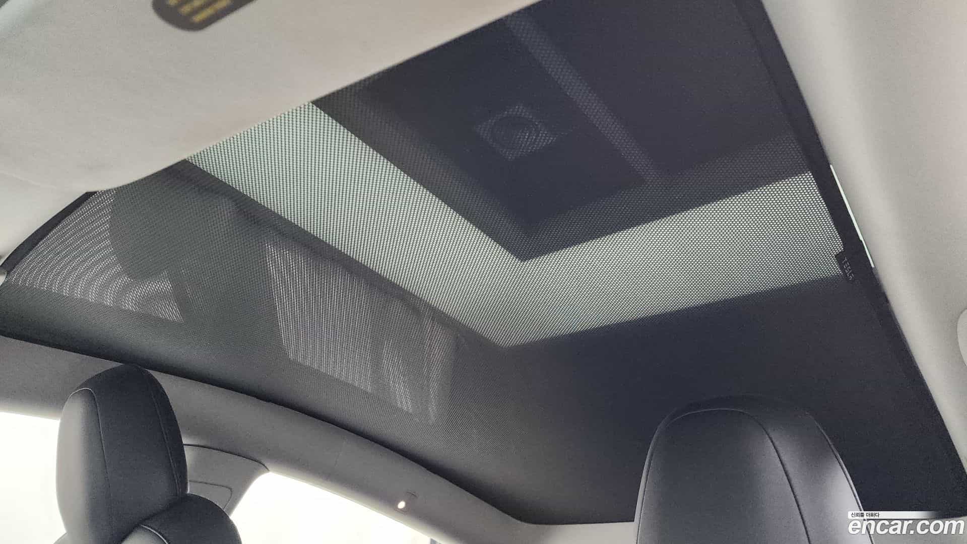 Model Y Tesla 2021.4-OPTION-022