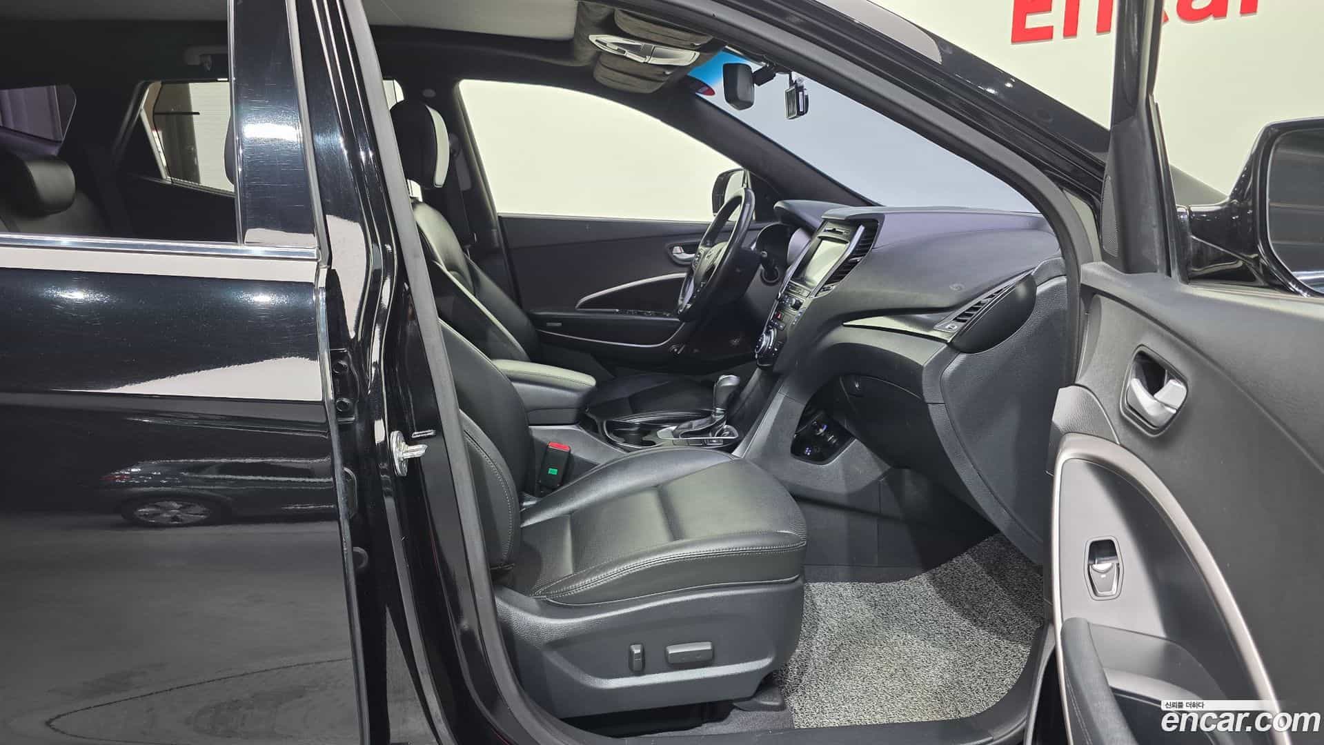 Santafe Hyundai 2016.3-INNER-010