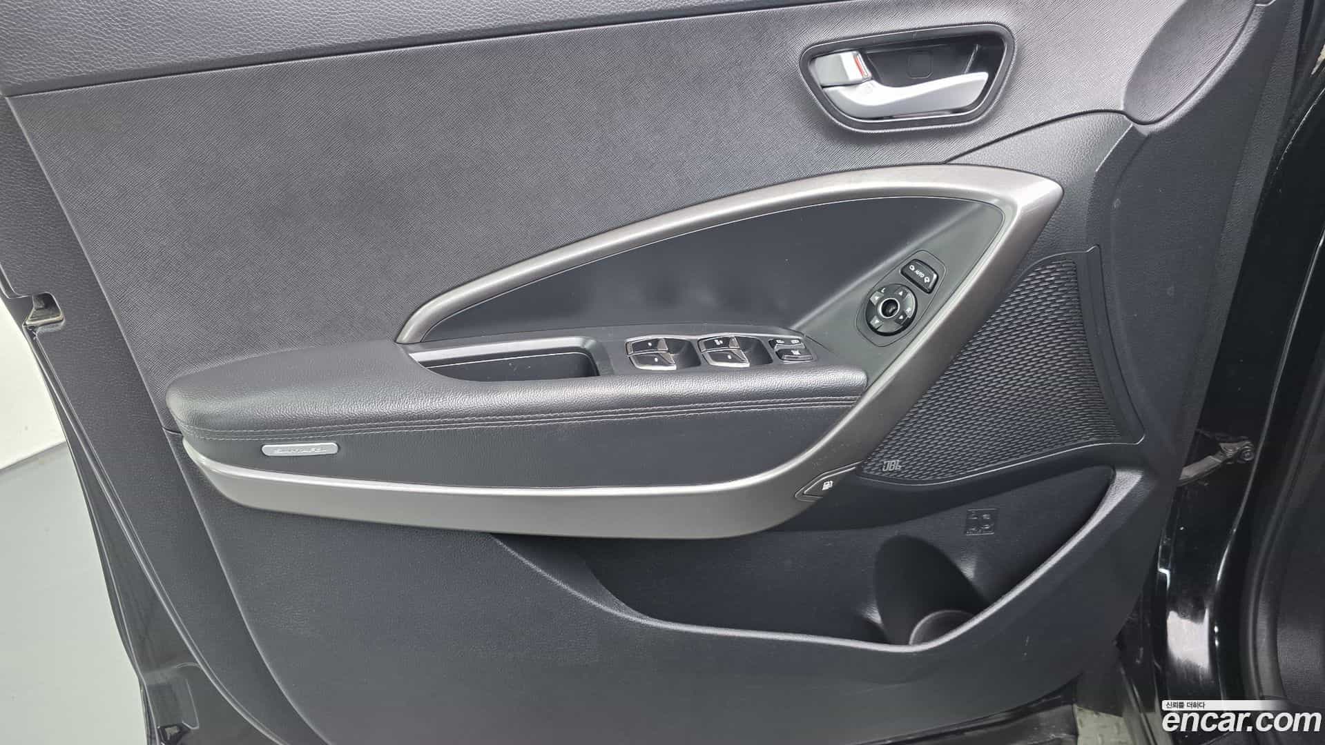 Santafe Hyundai 2016.3-INNER-034
