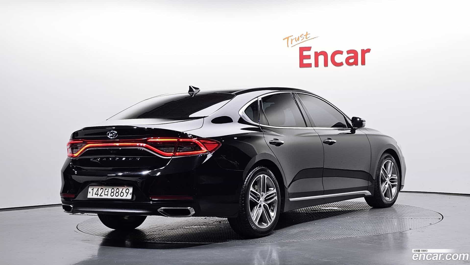 Grandeur Hyundai 2017.6-OUTER-002