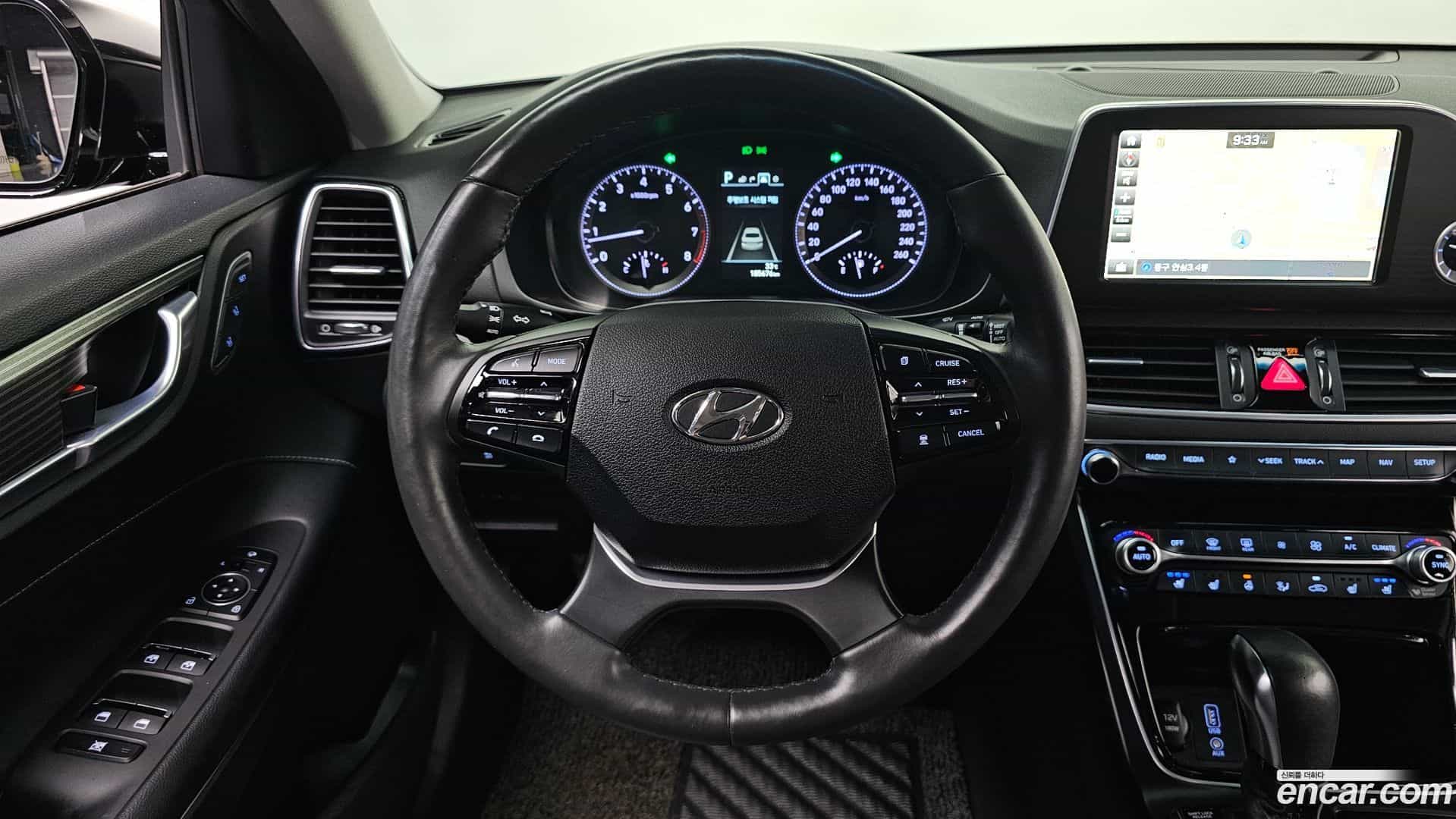 Grandeur Hyundai 2017.6-OPTION-016