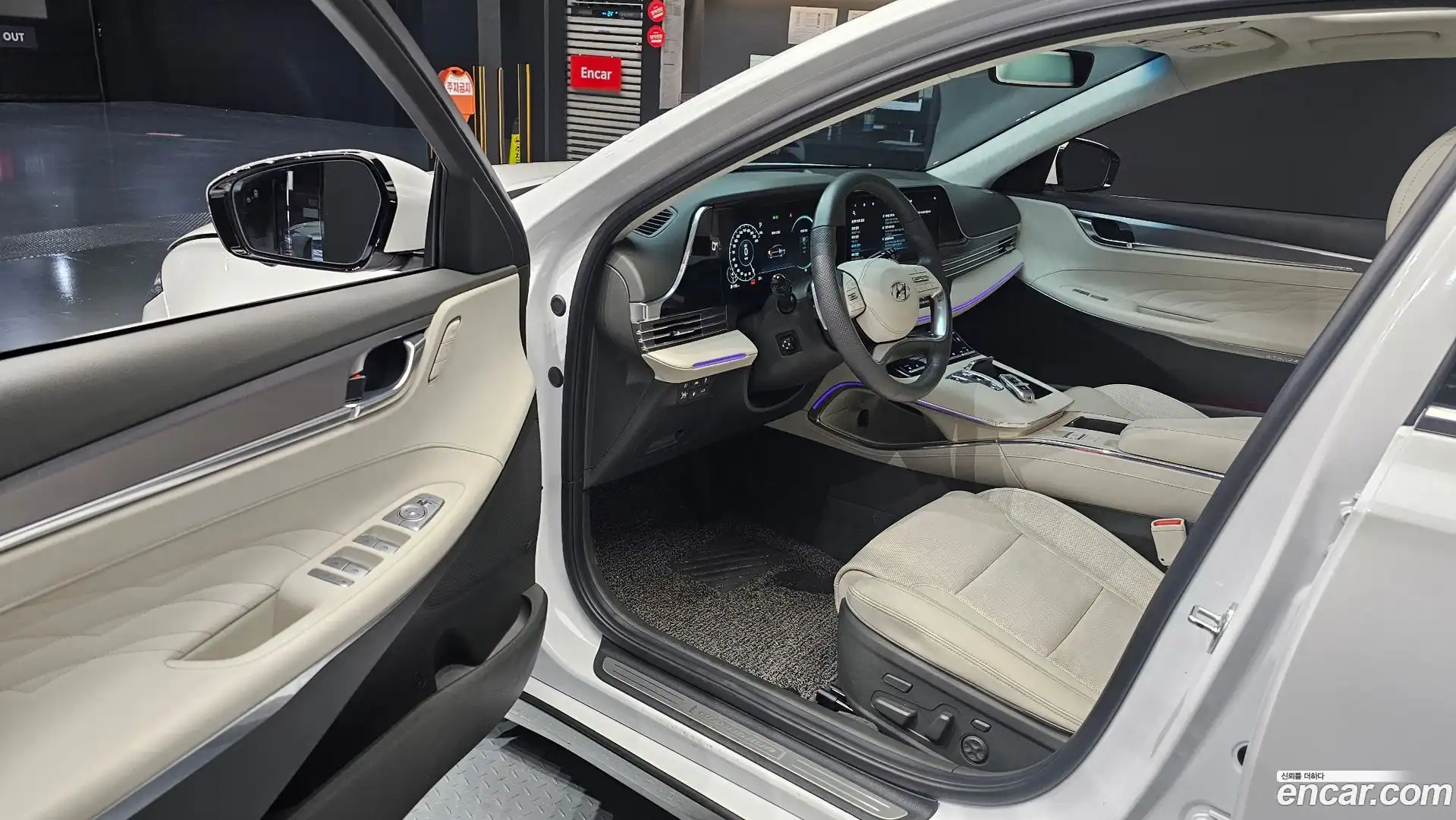 Grandeur Hyundai 2022.0-INNER-010