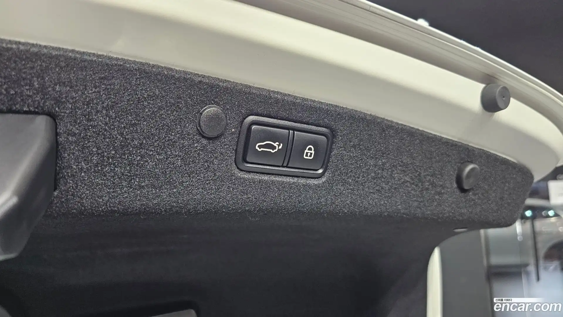 Grandeur Hyundai 2022.0-OPTION-024