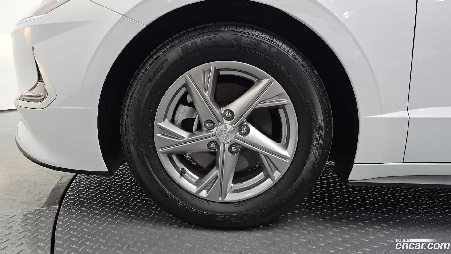 Sonata Hyundai 2023.2-OUTER-005