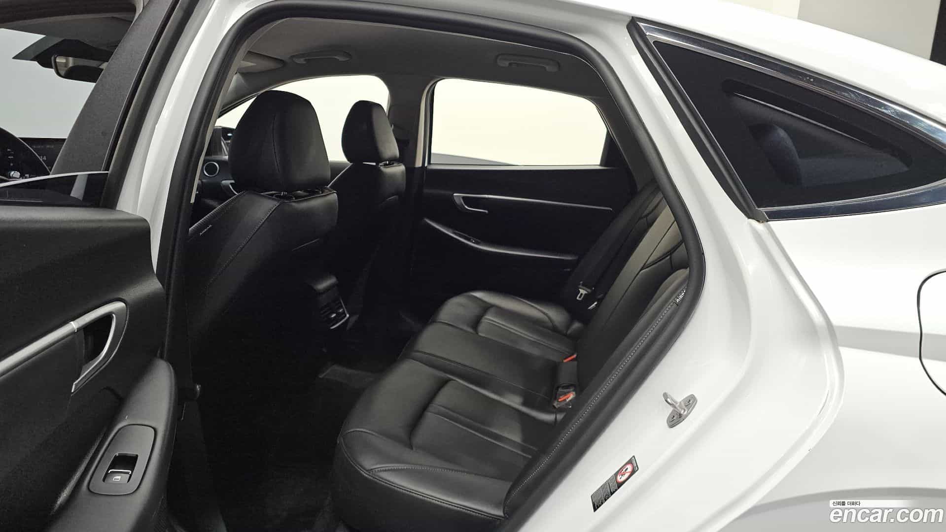 Sonata Hyundai 2023.2-OPTION-016