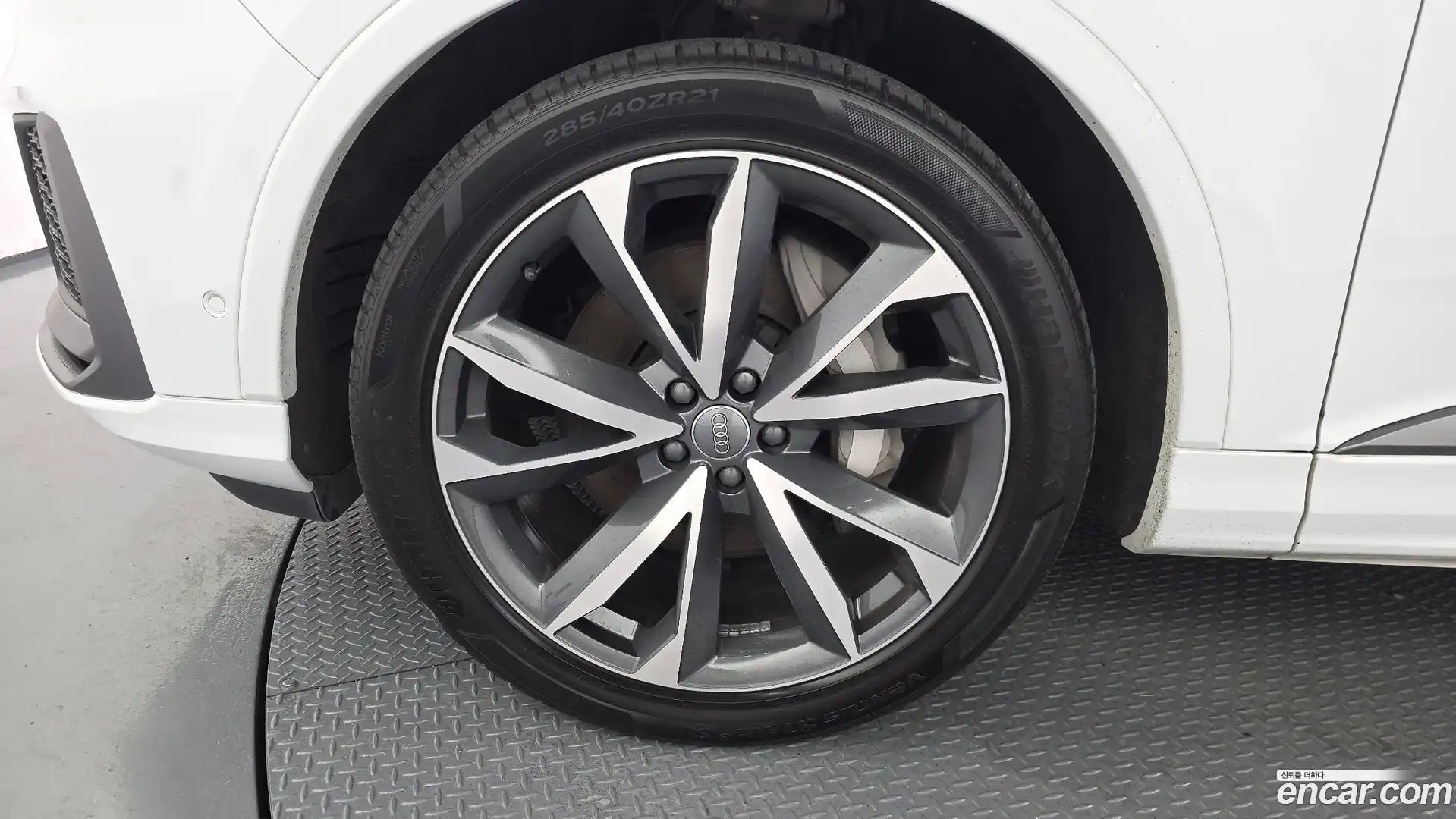 Q7 Audi 2020.6-OUTER-005