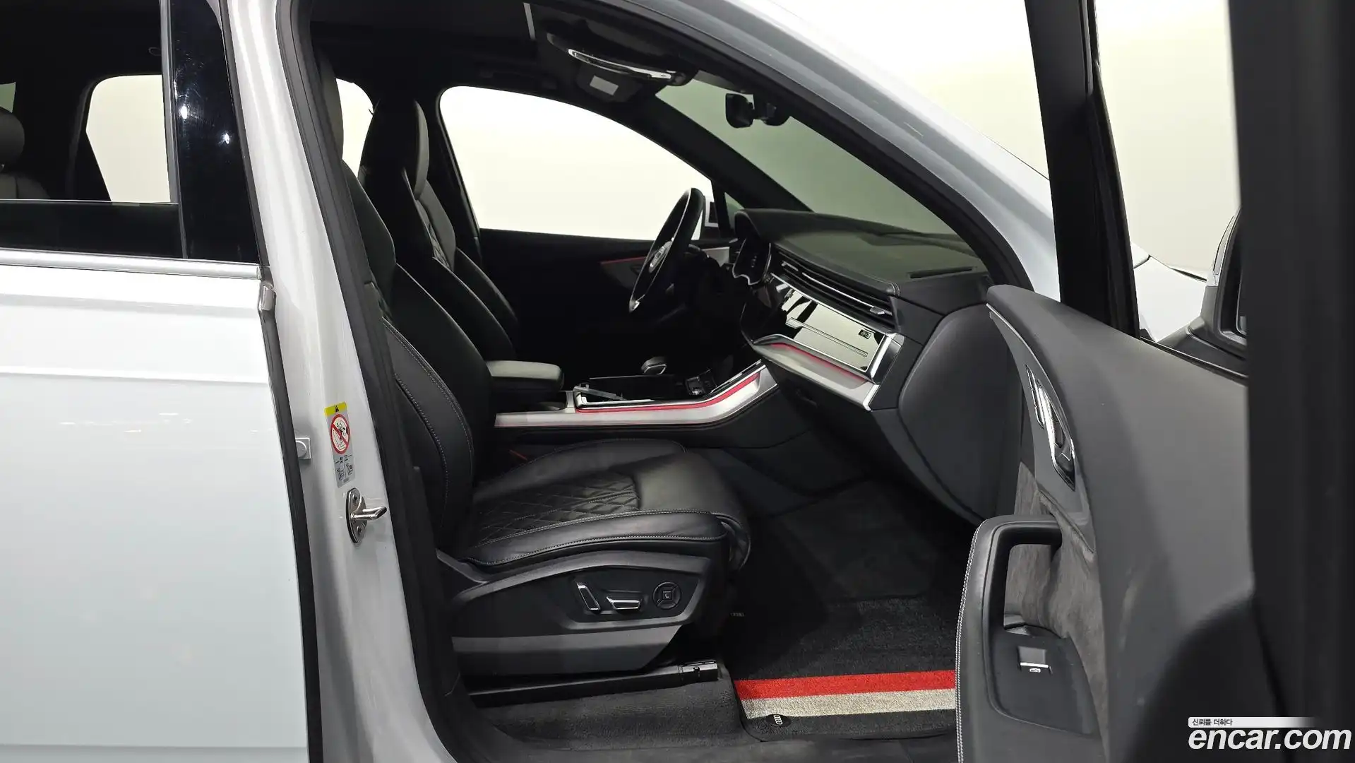 Q7 Audi 2020.6-OPTION-015