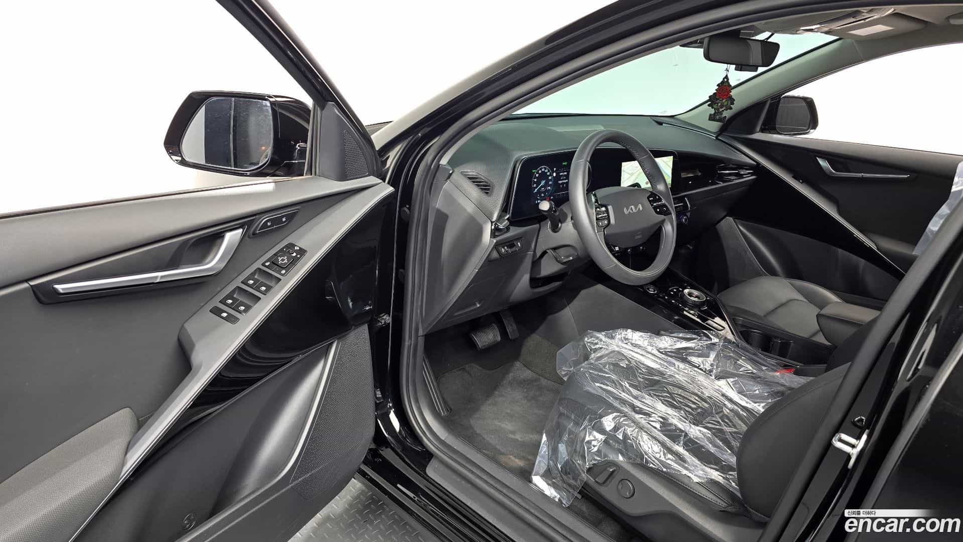 Niro Kia 2023.3-INNER-010