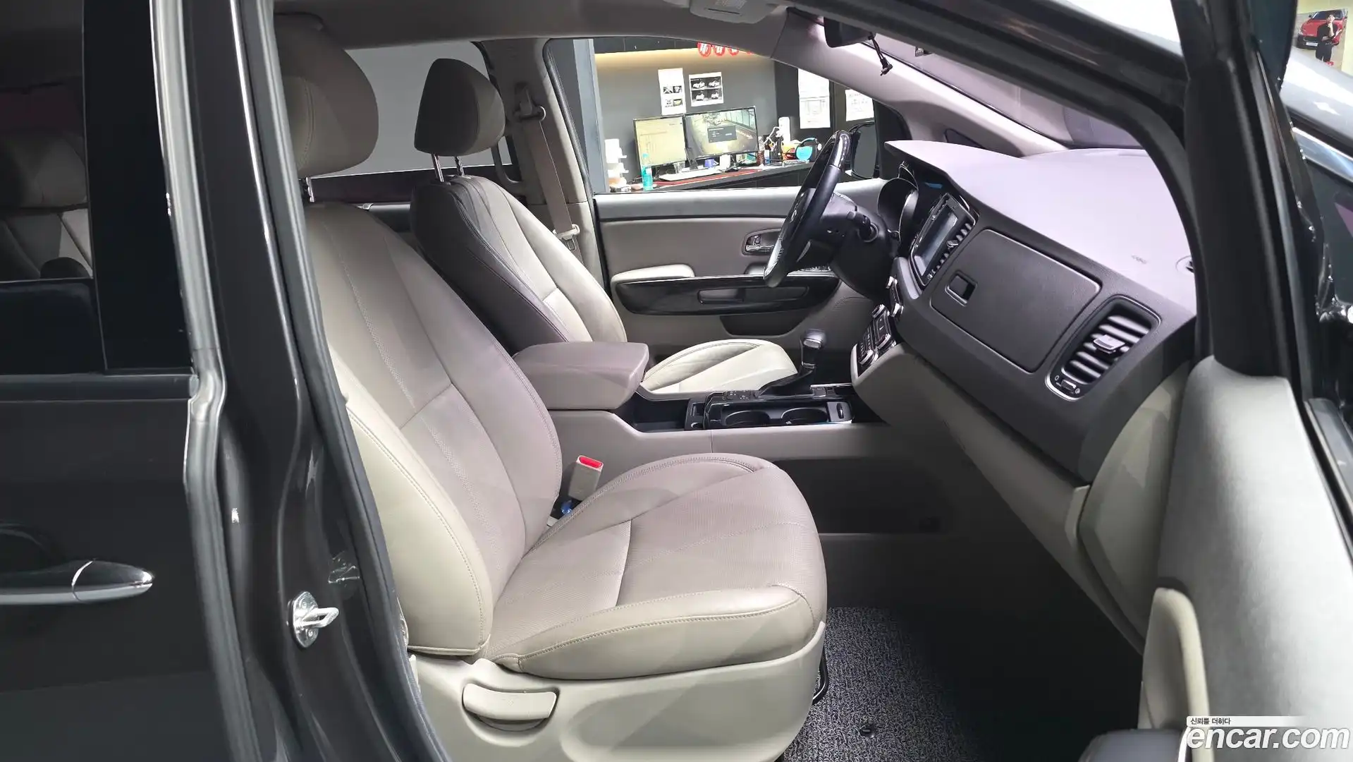 Canival Kia 2018.2-OPTION-015