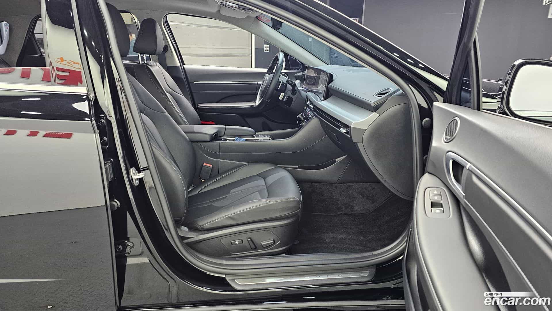 Sonata Hyundai 2023.8-OPTION-015