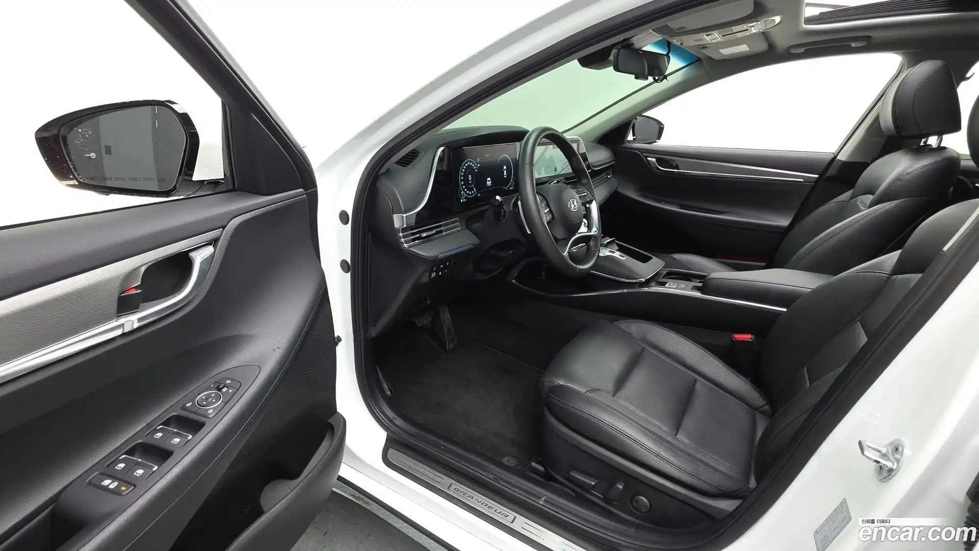 Grandeur Hyundai 2021.5-INNER-010