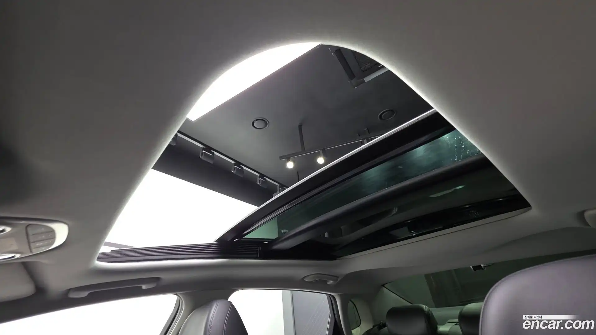 Grandeur Hyundai 2021.5-OPTION-023