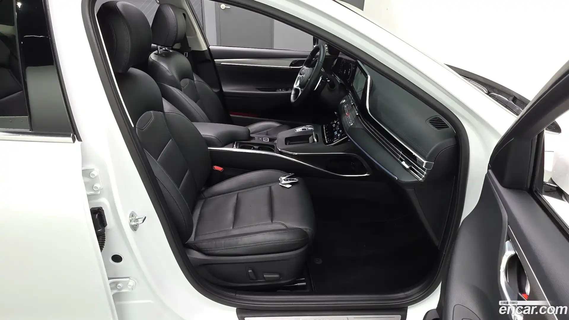 Grandeur Hyundai 2021.5-INNER-036
