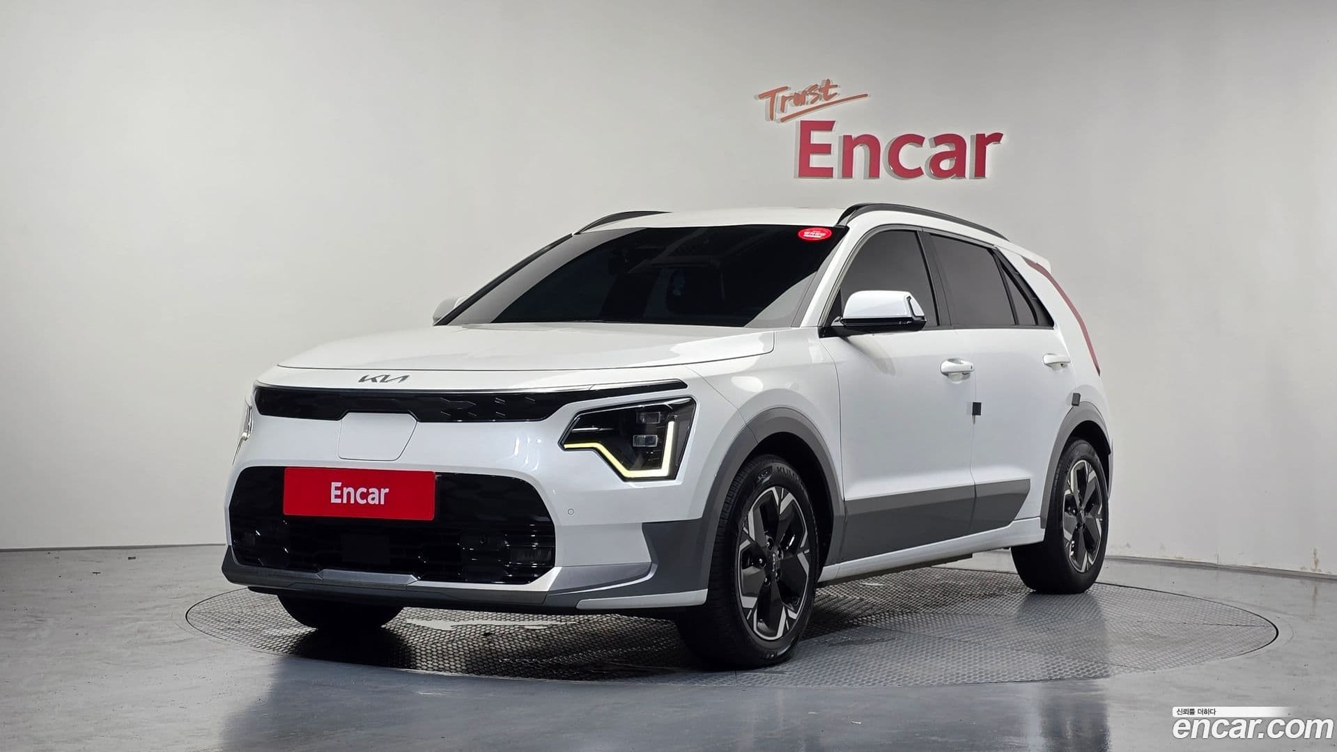 Main__Slider__Photo:Niro Kia 2023.1-0