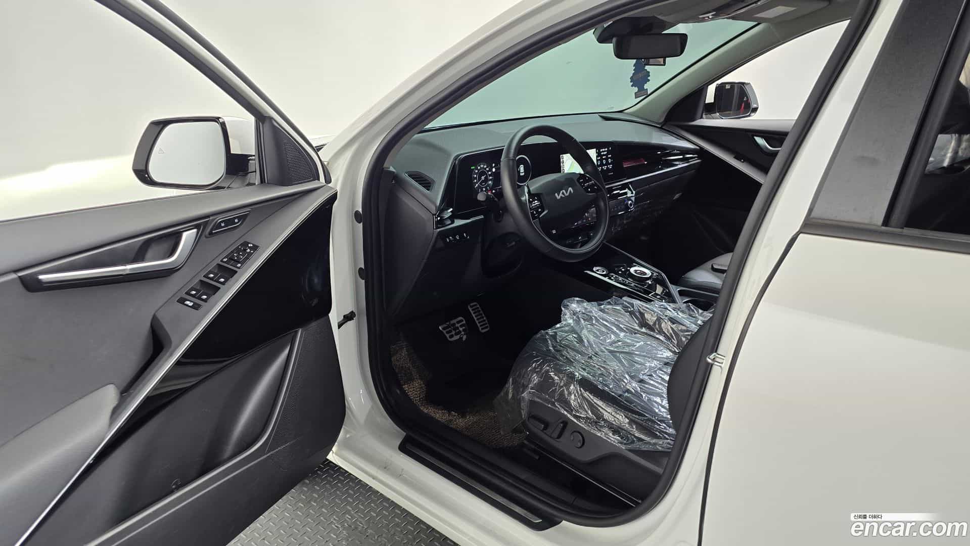 Niro Kia 2023.1-INNER-010