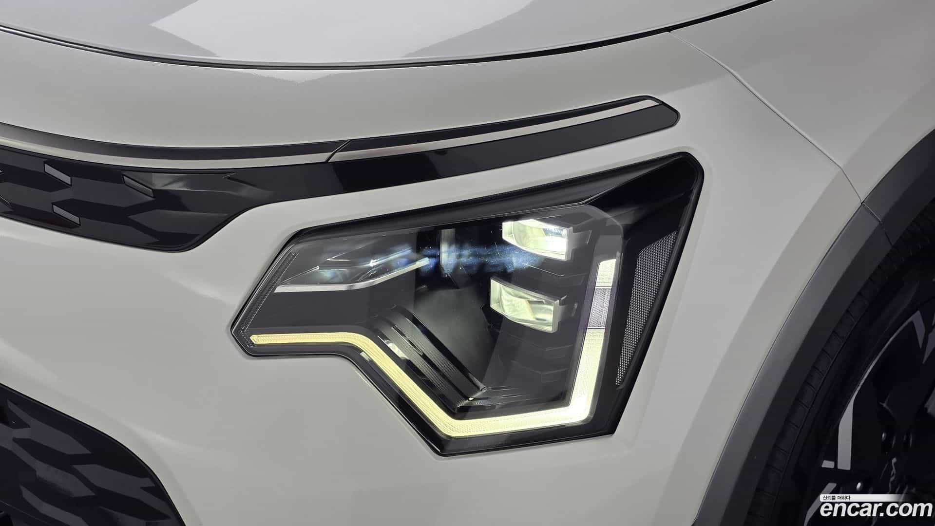 Niro Kia 2023.1-OUTER-032