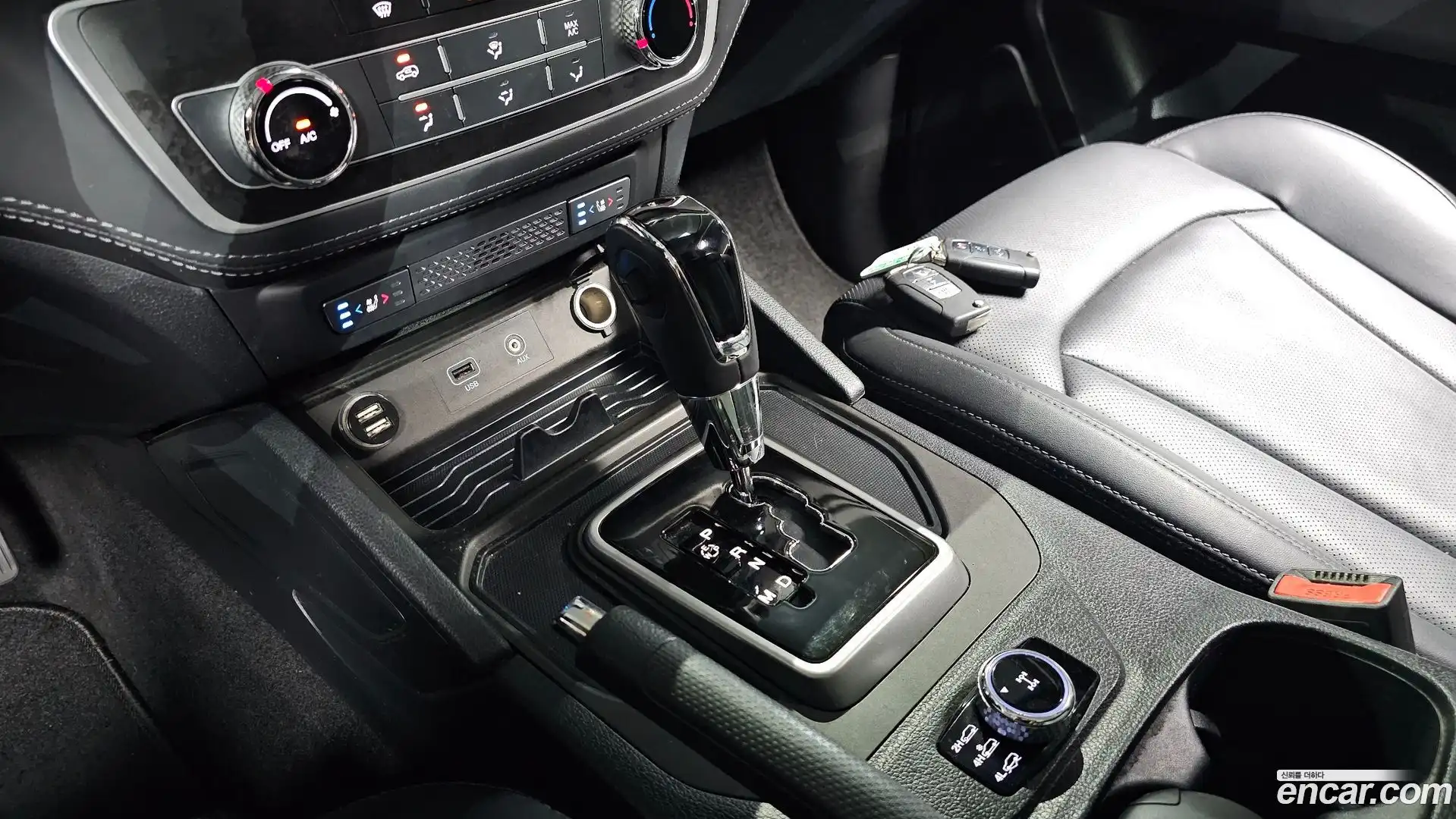 Rexton KG Mobility 2018.6-INNER-009