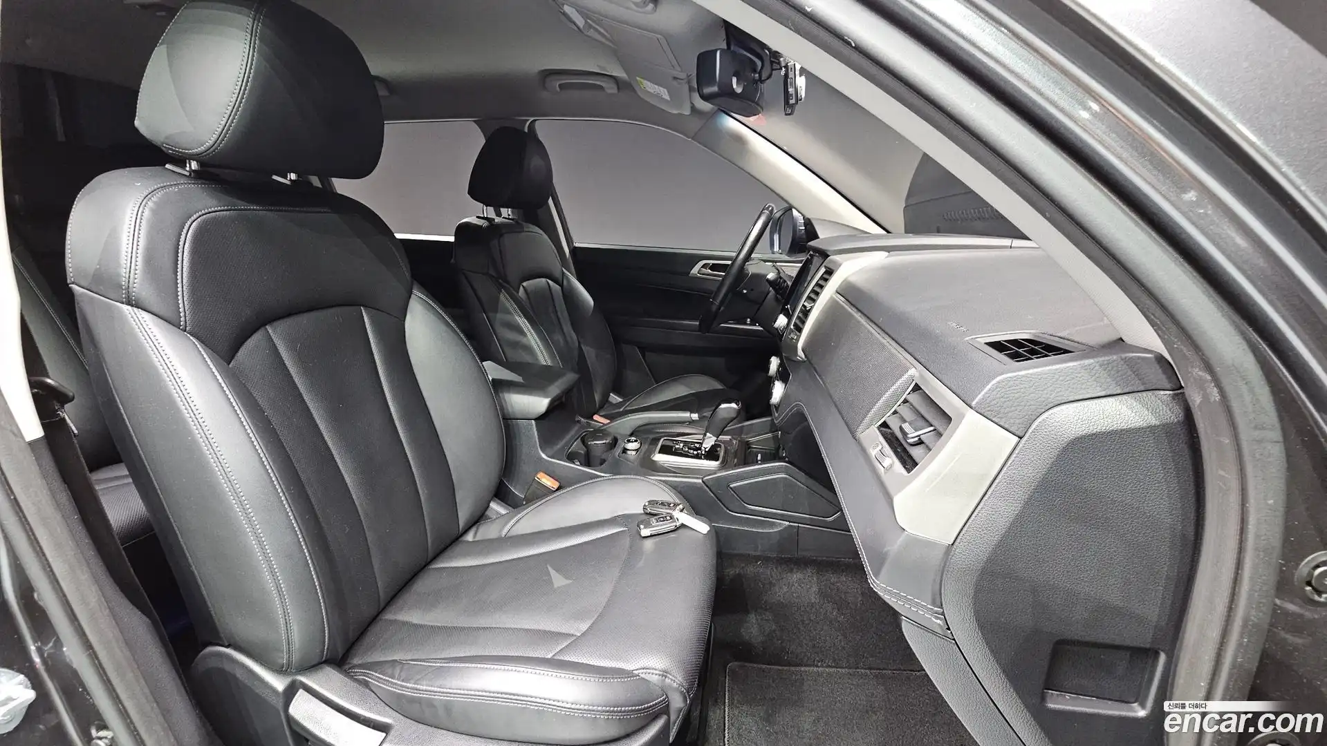 Rexton KG Mobility 2018.6-INNER-010