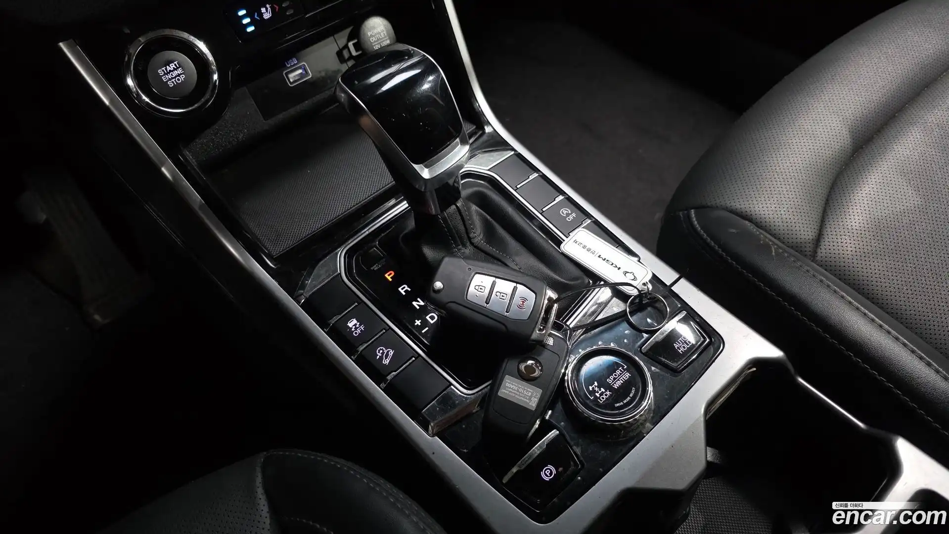 KORANDO KG Mobility 2022.2-INNER-009