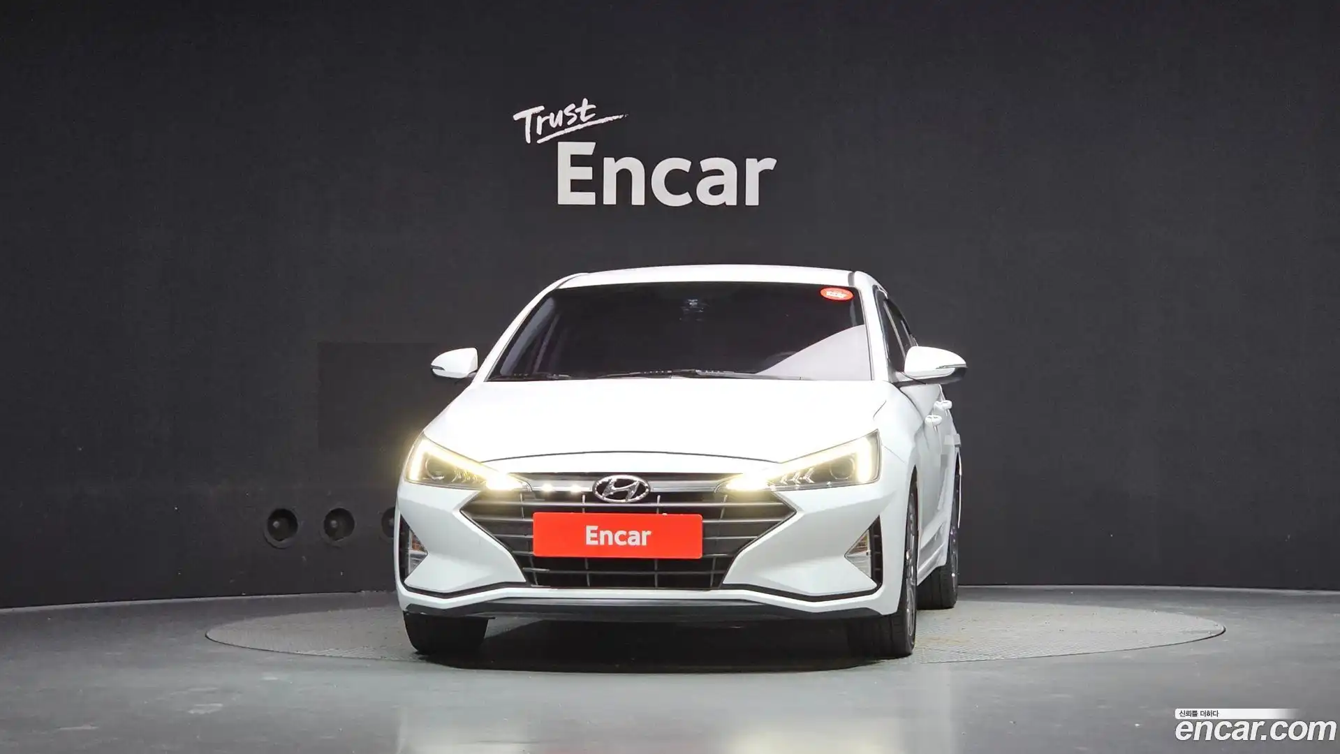 AVANTE Hyundai 2019.1-OUTER-003