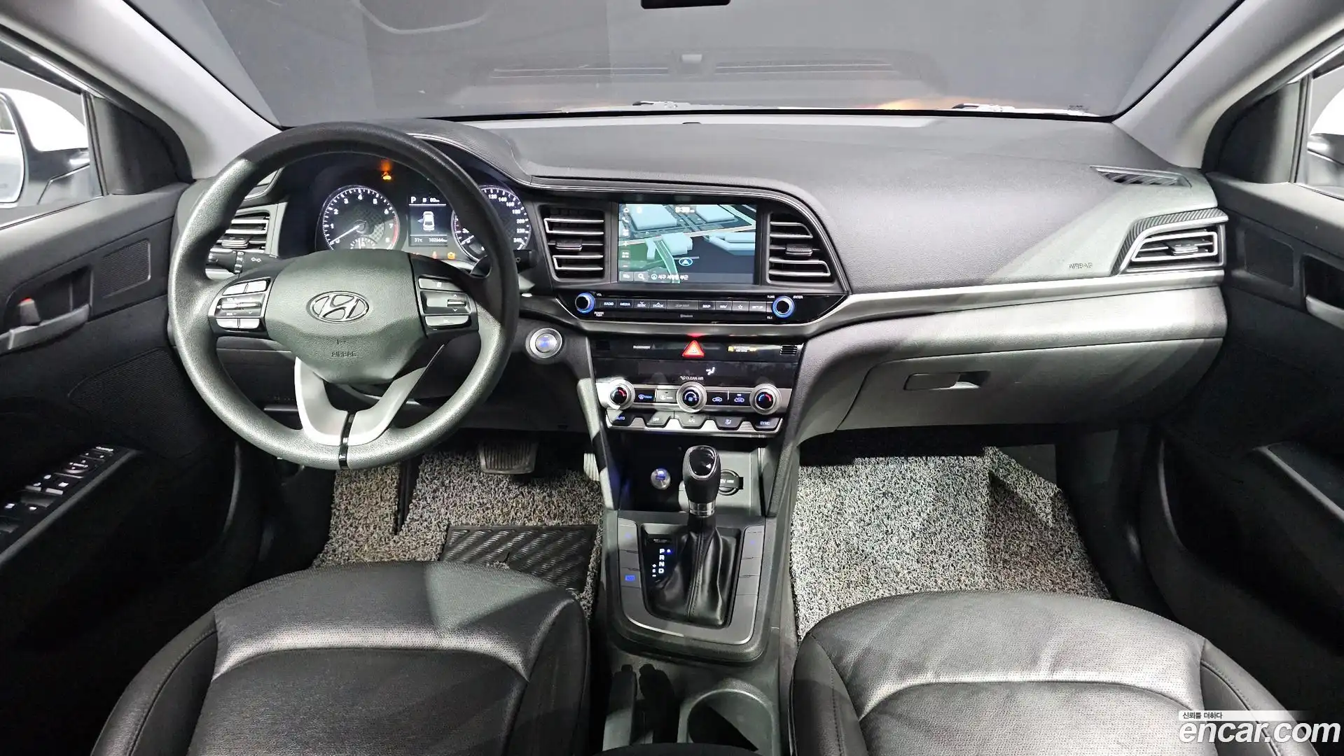 AVANTE Hyundai 2019.1-INNER-007