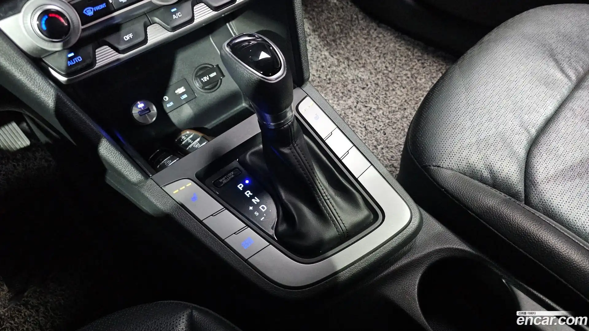 AVANTE Hyundai 2019.1-INNER-009