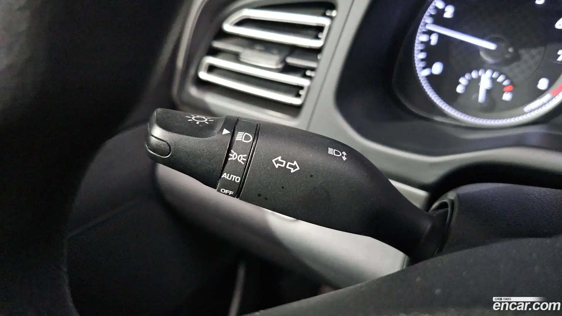 AVANTE Hyundai 2019.1-OPTION-019