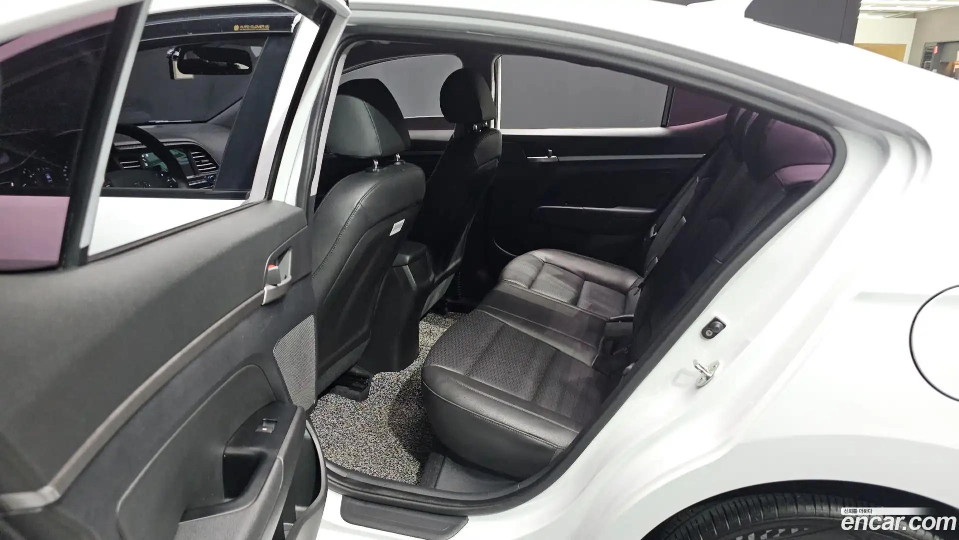 AVANTE Hyundai 2019.1-OPTION-023