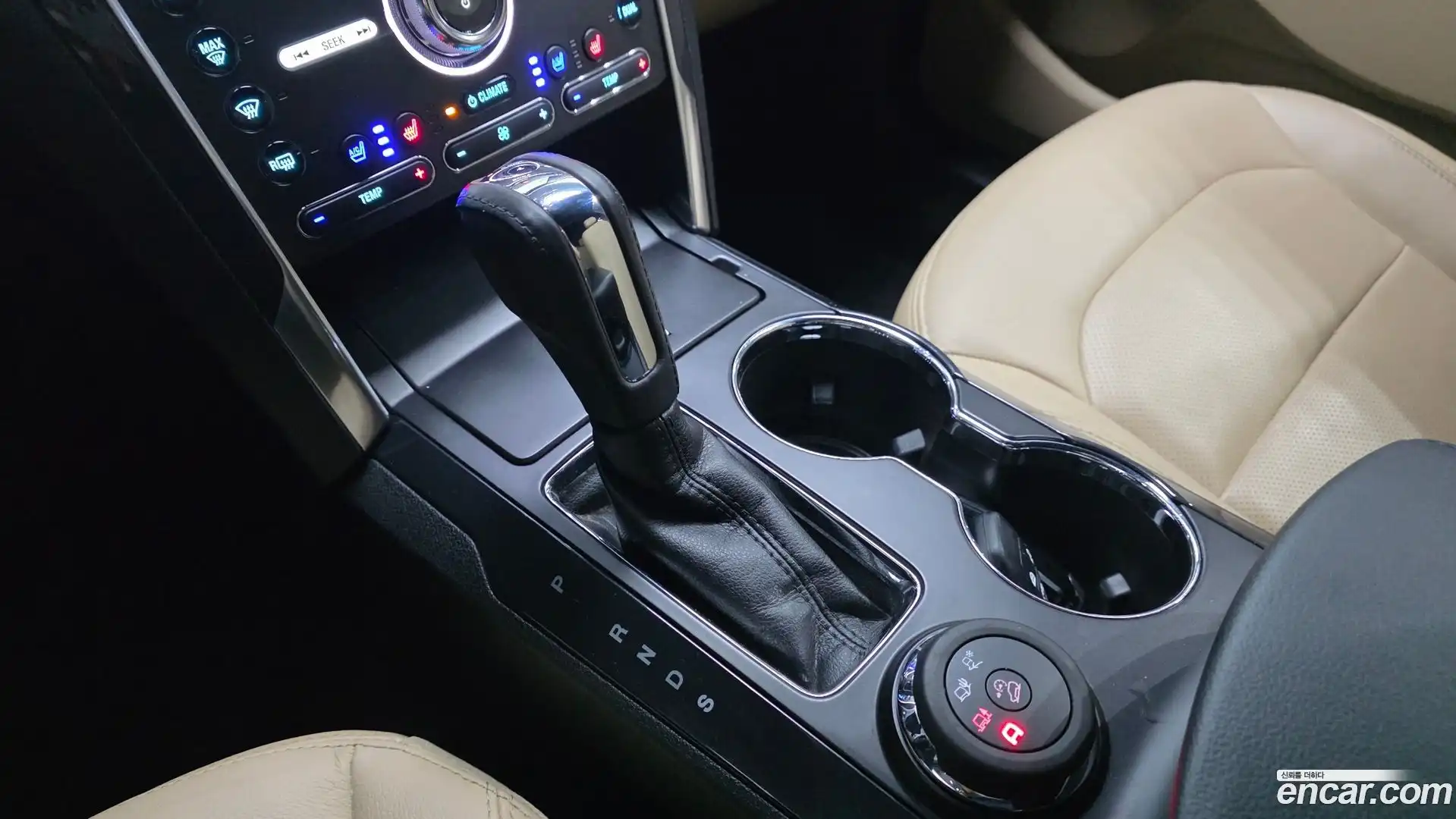 Explorer Ford 2017.11-INNER-009