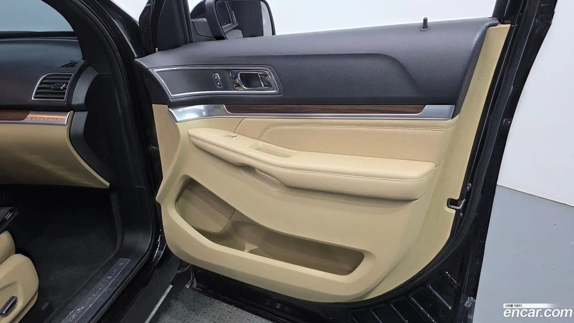 Explorer Ford 2017.11-INNER-034