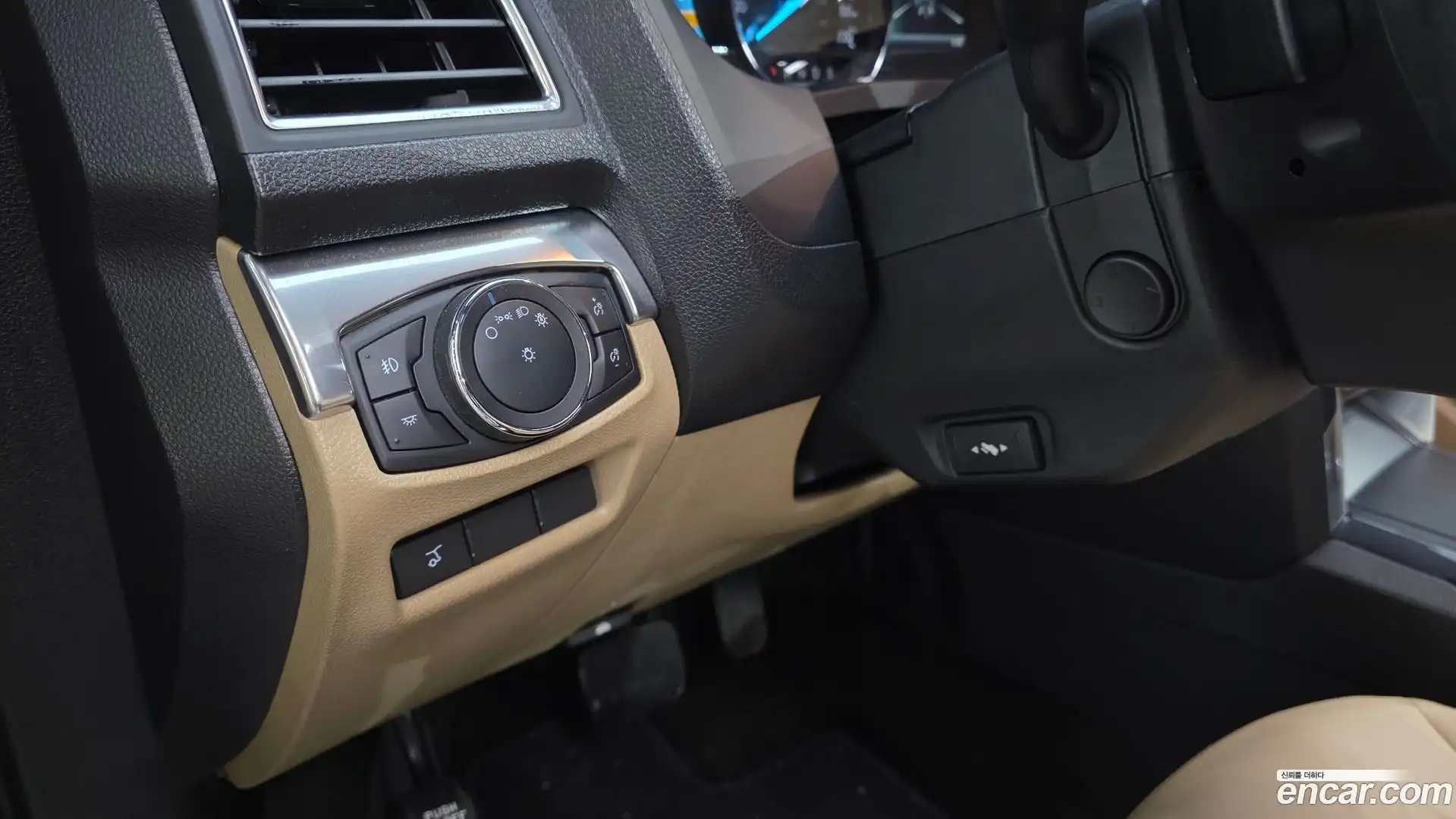 Explorer Ford 2017.11-OPTION-041