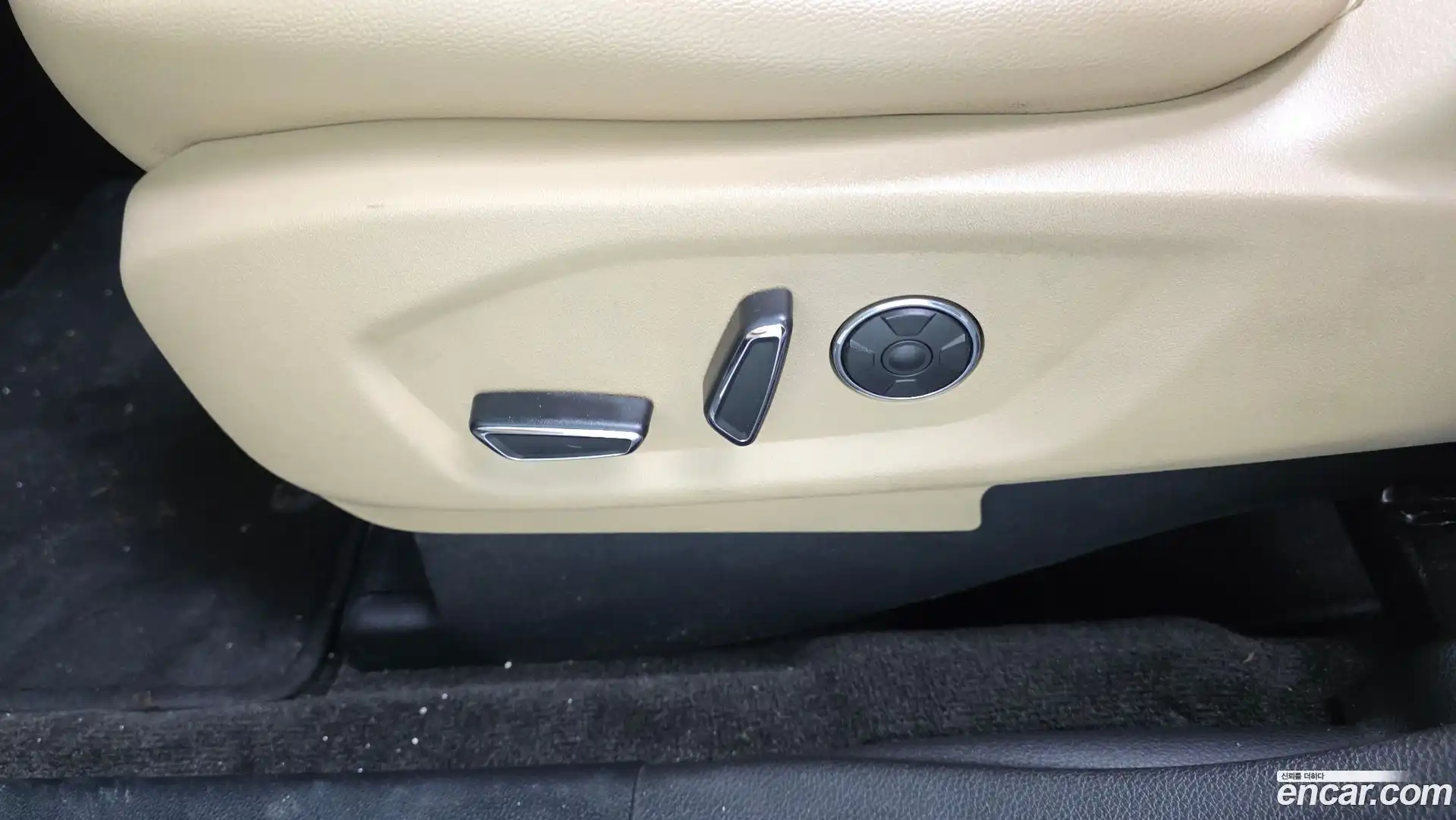 Explorer Ford 2017.11-OPTION-047