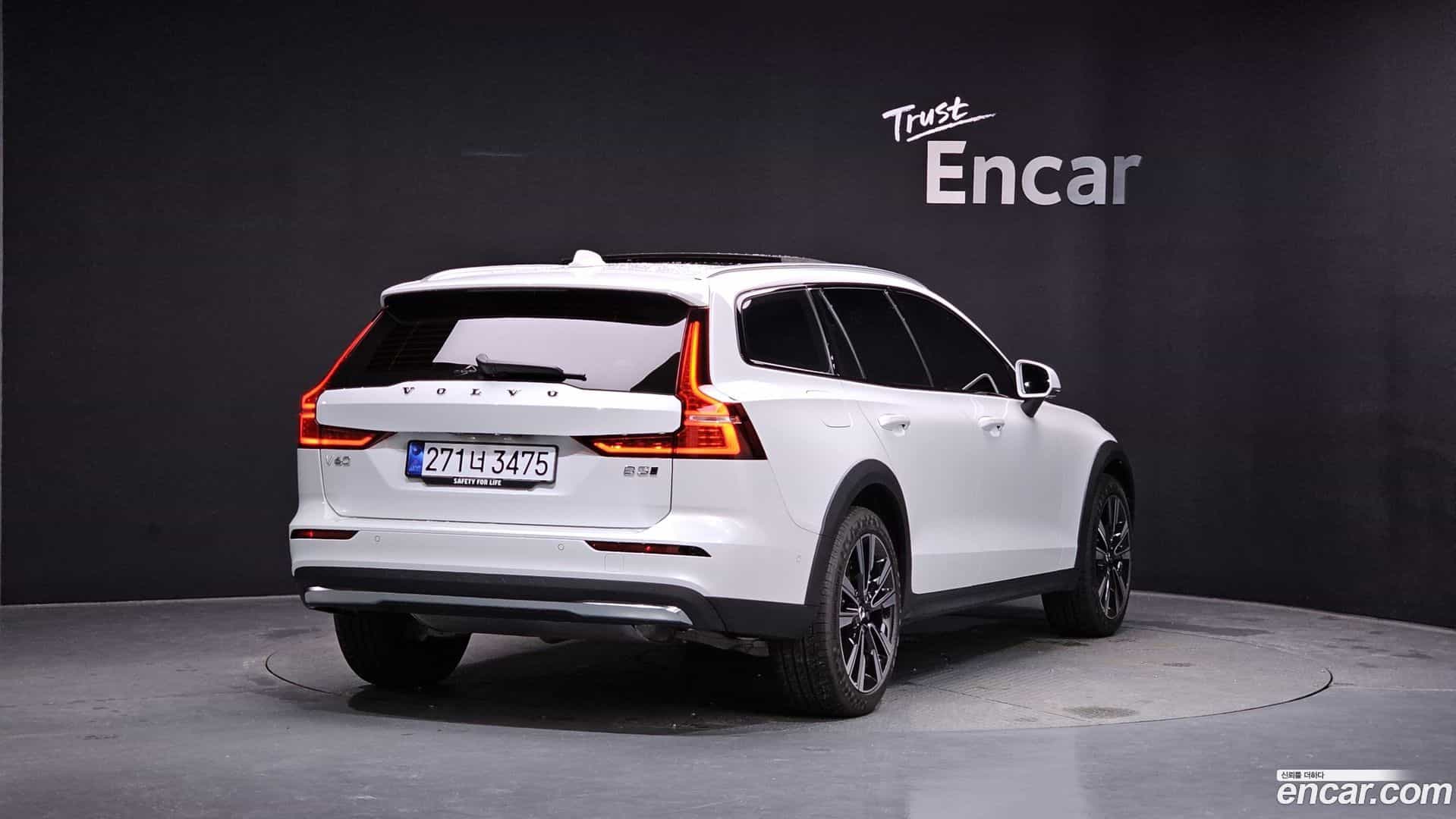 V60 Volvo 2025.8-OUTER-002