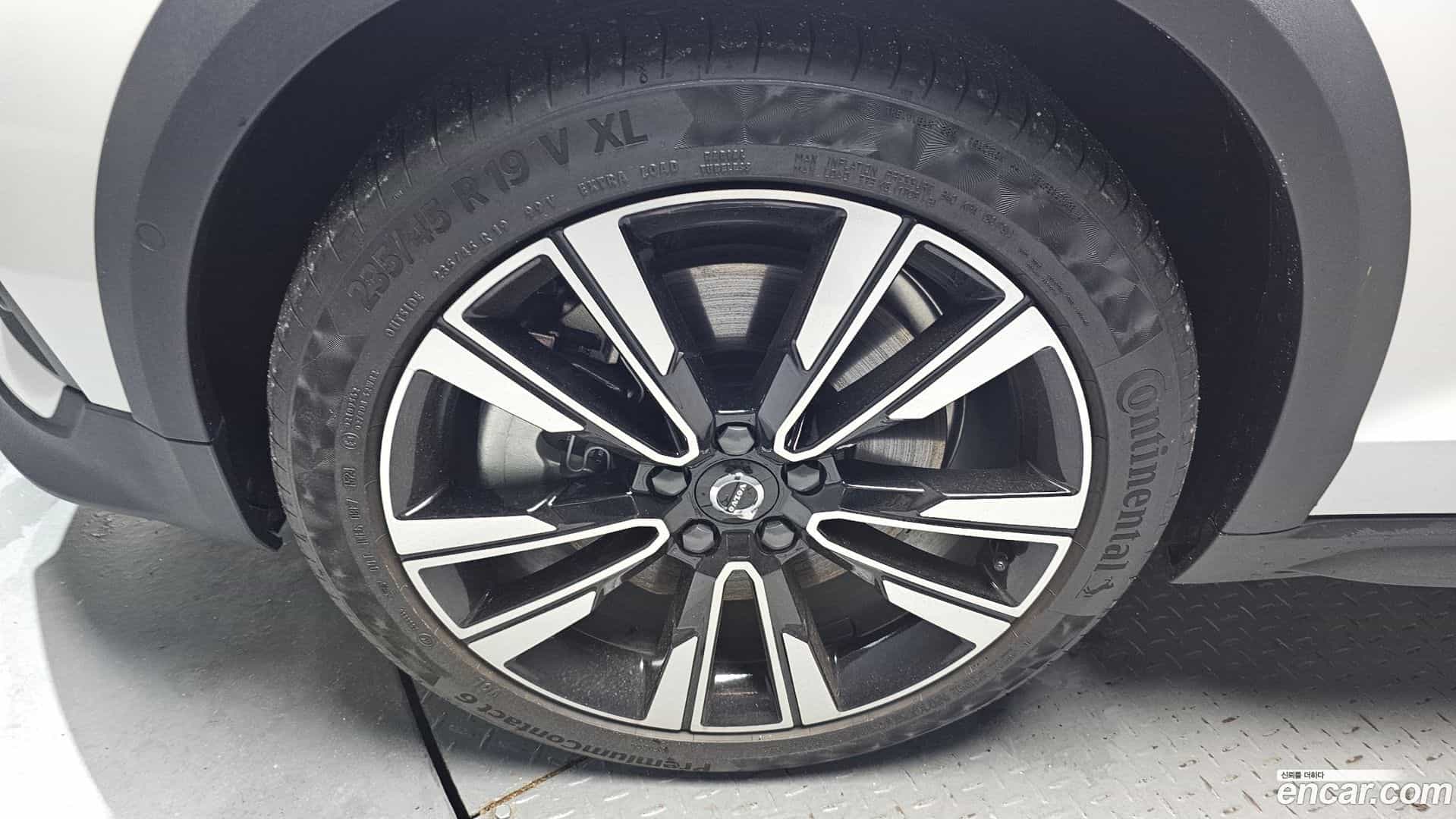 V60 Volvo 2025.8-OUTER-005