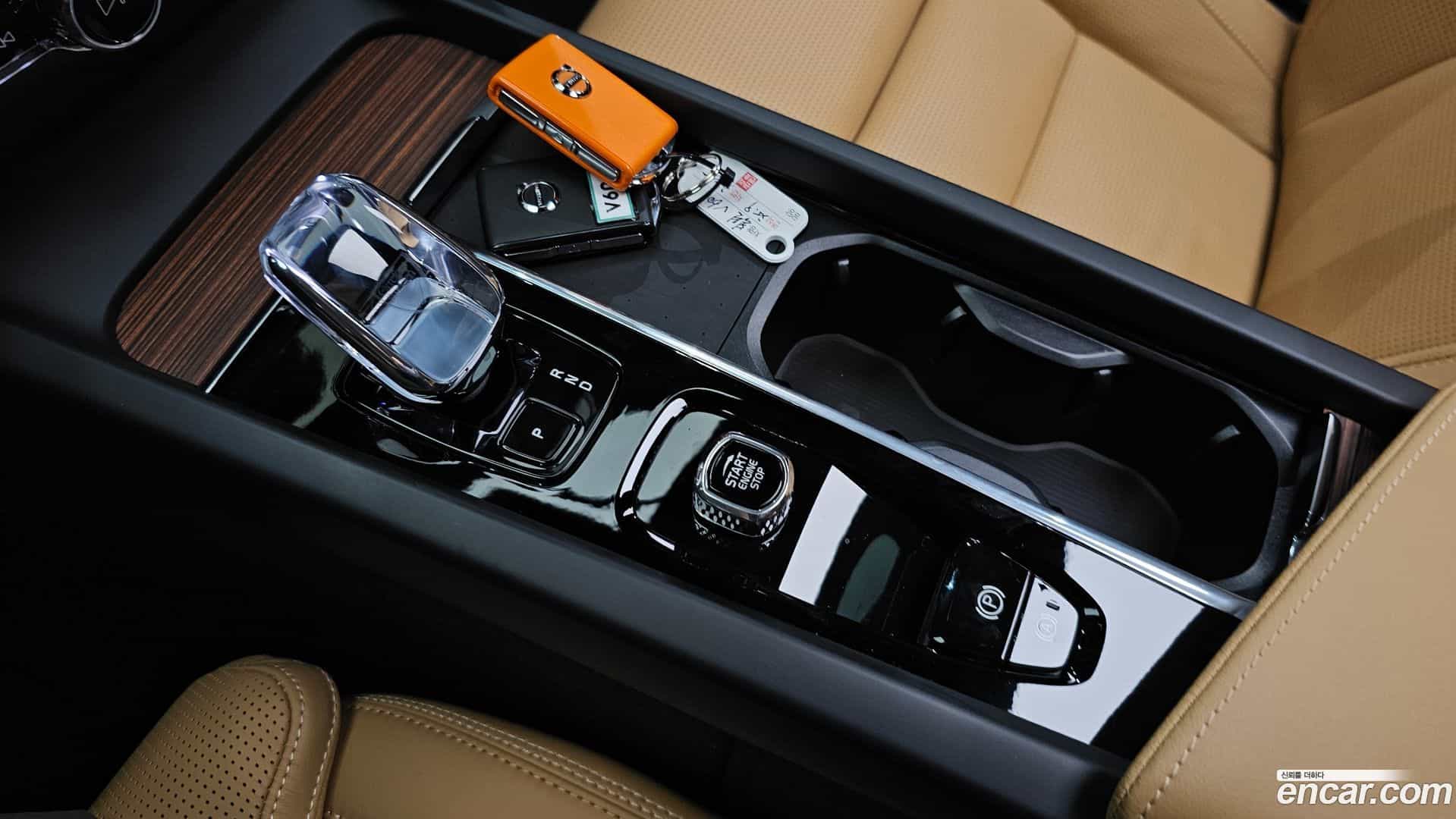 V60 Volvo 2025.8-INNER-009