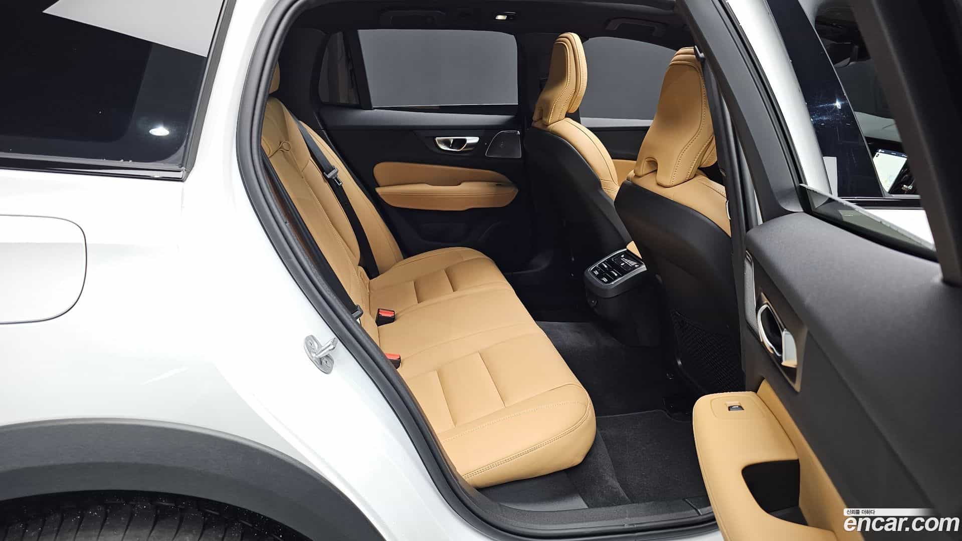 V60 Volvo 2025.8-OPTION-015
