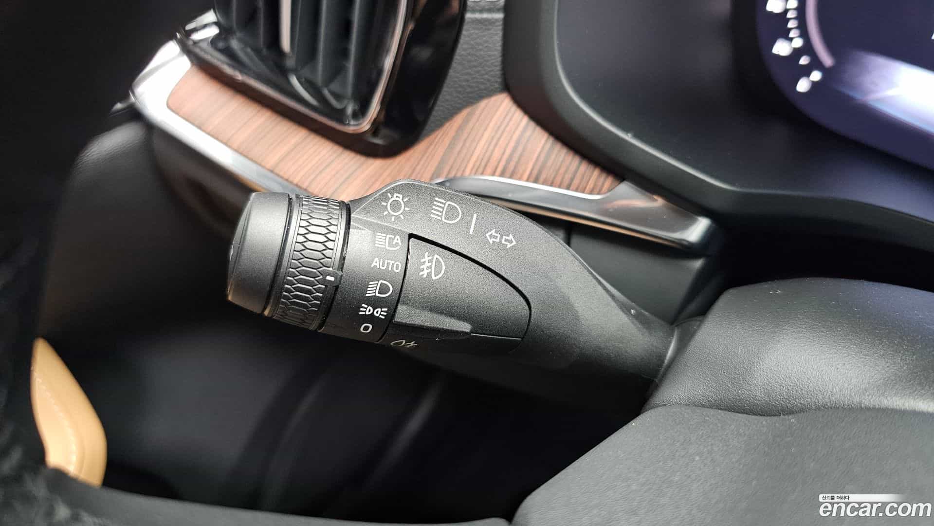 V60 Volvo 2025.8-OPTION-043
