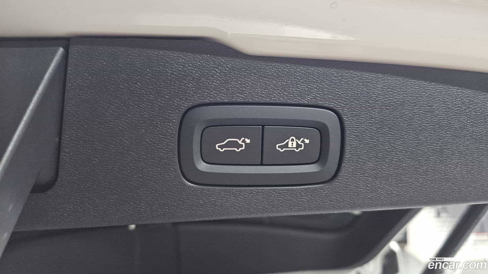 V60 Volvo 2025.8-OPTION-044