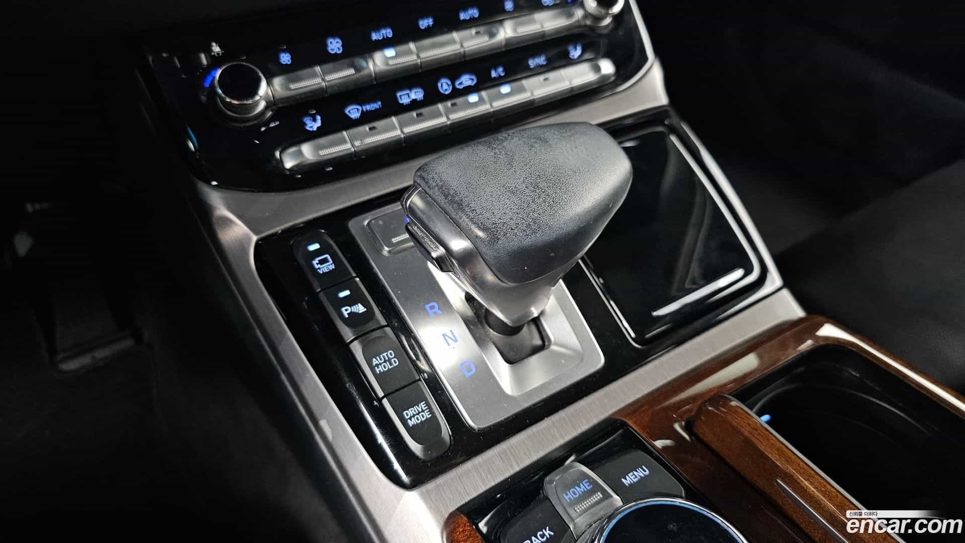 EQ900 Genesis 2015.11-INNER-009
