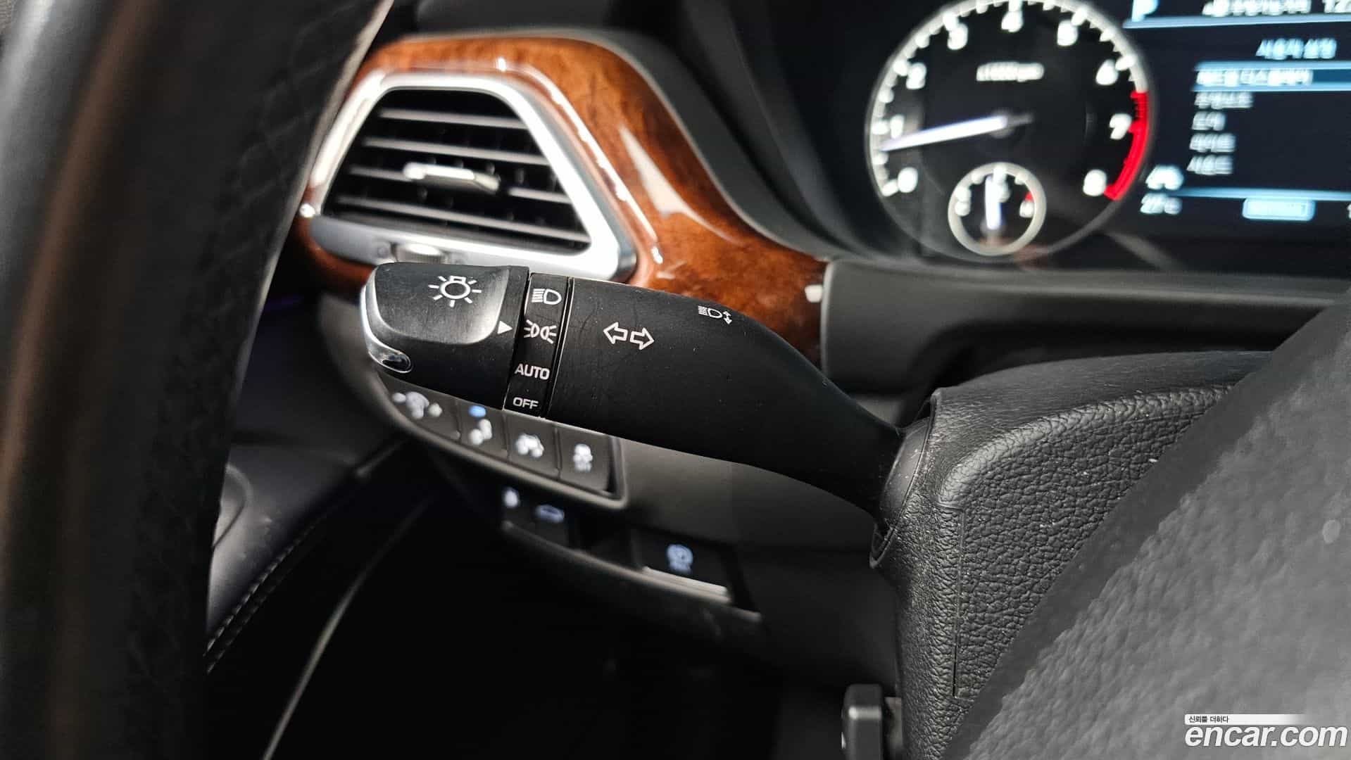 EQ900 Genesis 2015.11-OPTION-019