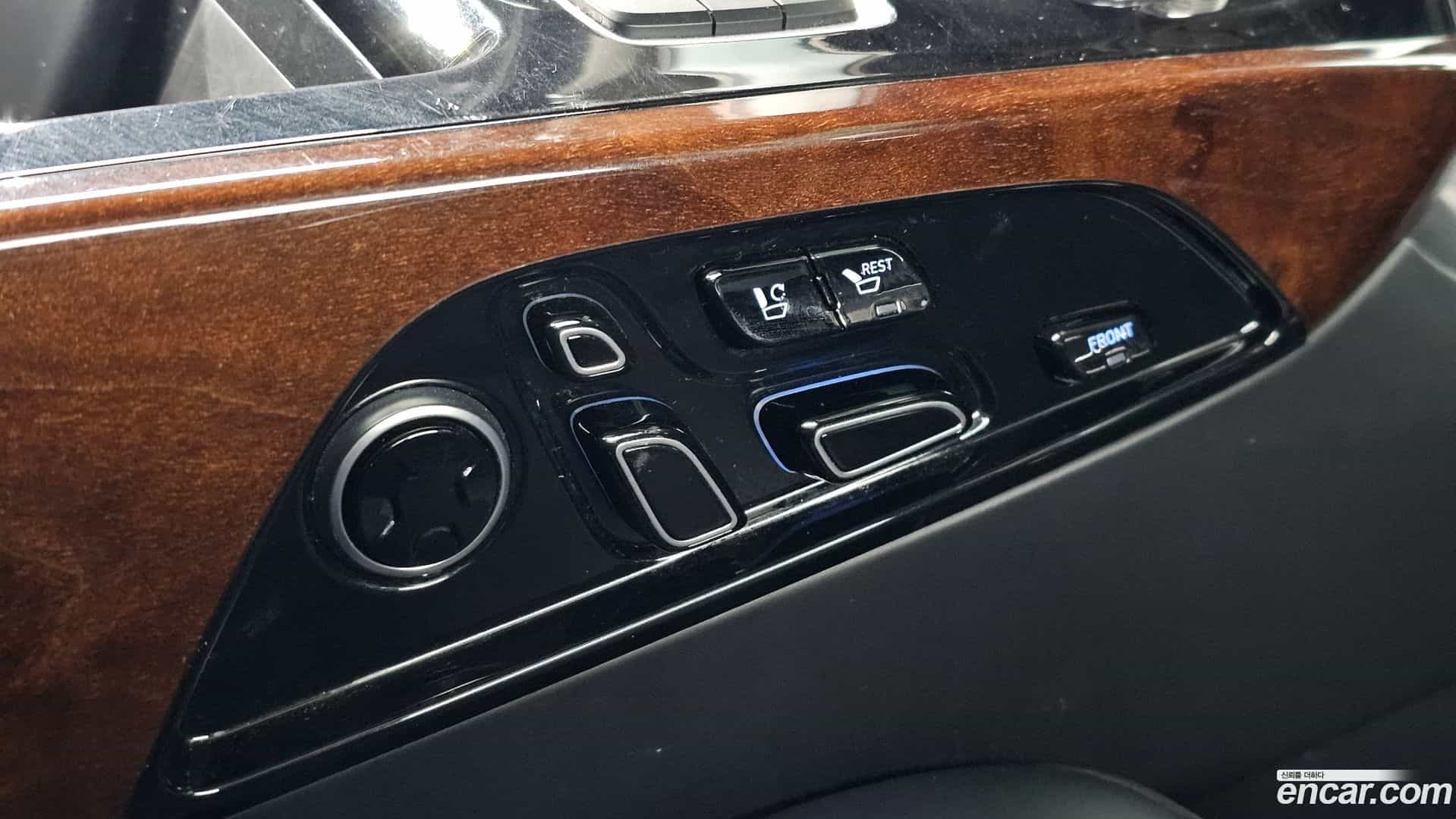 EQ900 Genesis 2015.11-OPTION-045