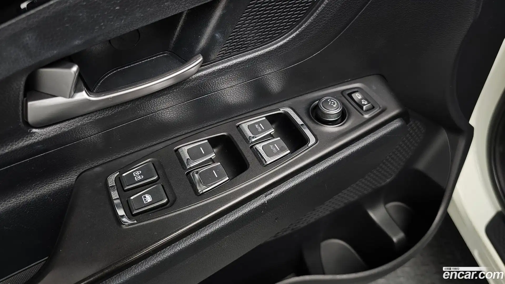 KORANDO KG Mobility 2020.11-OPTION-021