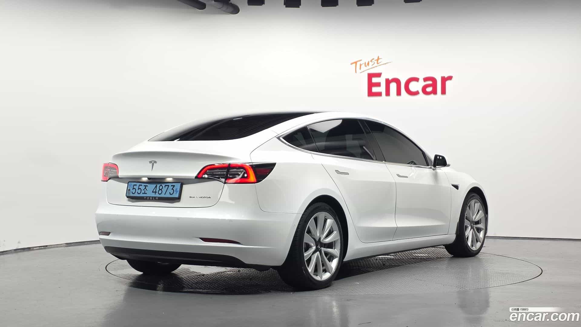 Model 3 Tesla 2020.7-OUTER-002