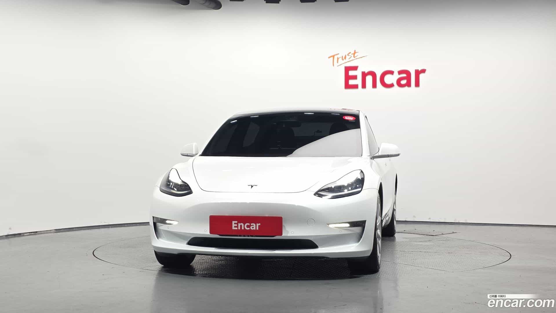 Model 3 Tesla 2020.7-OUTER-003