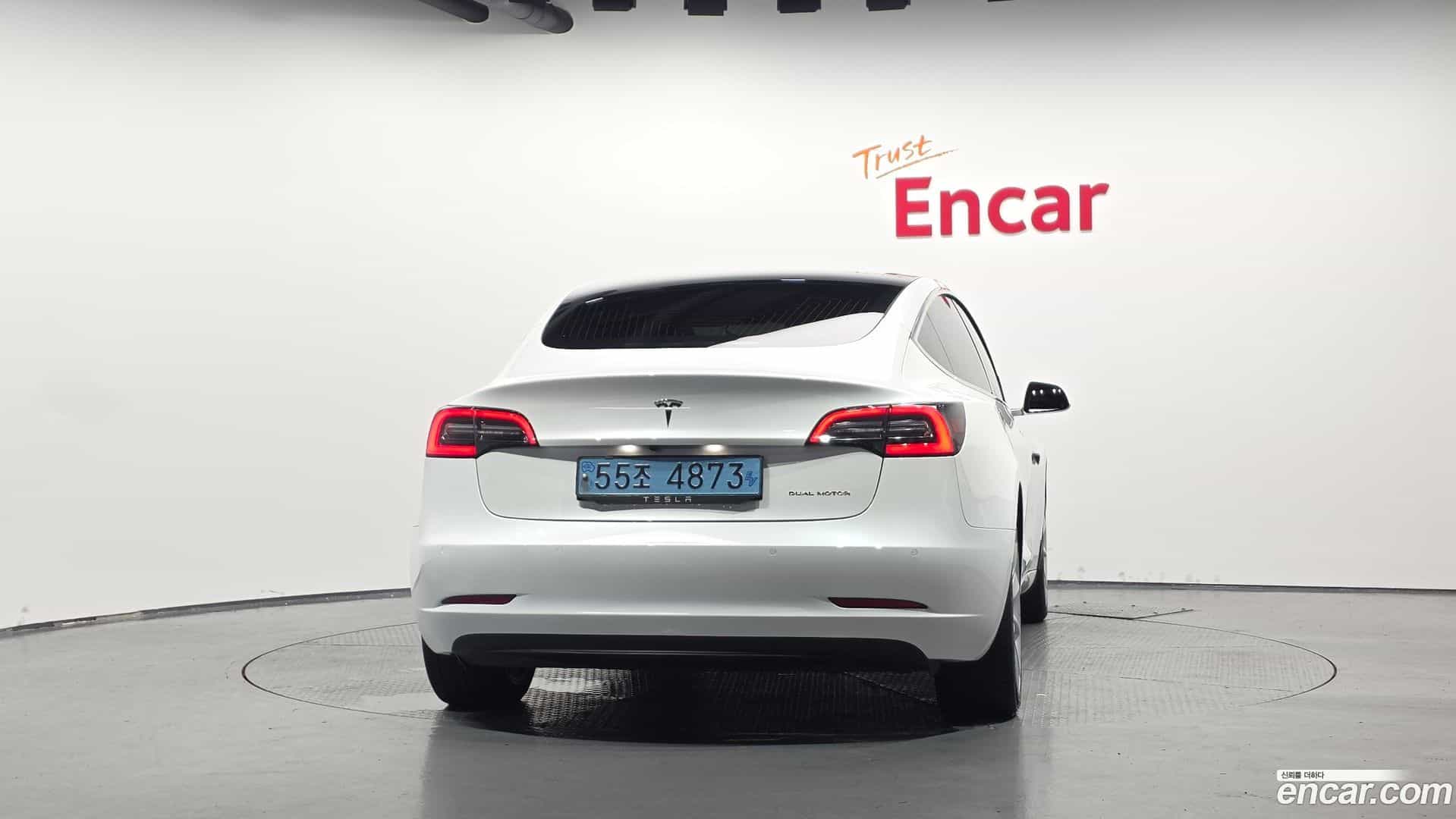 Model 3 Tesla 2020.7-OUTER-004