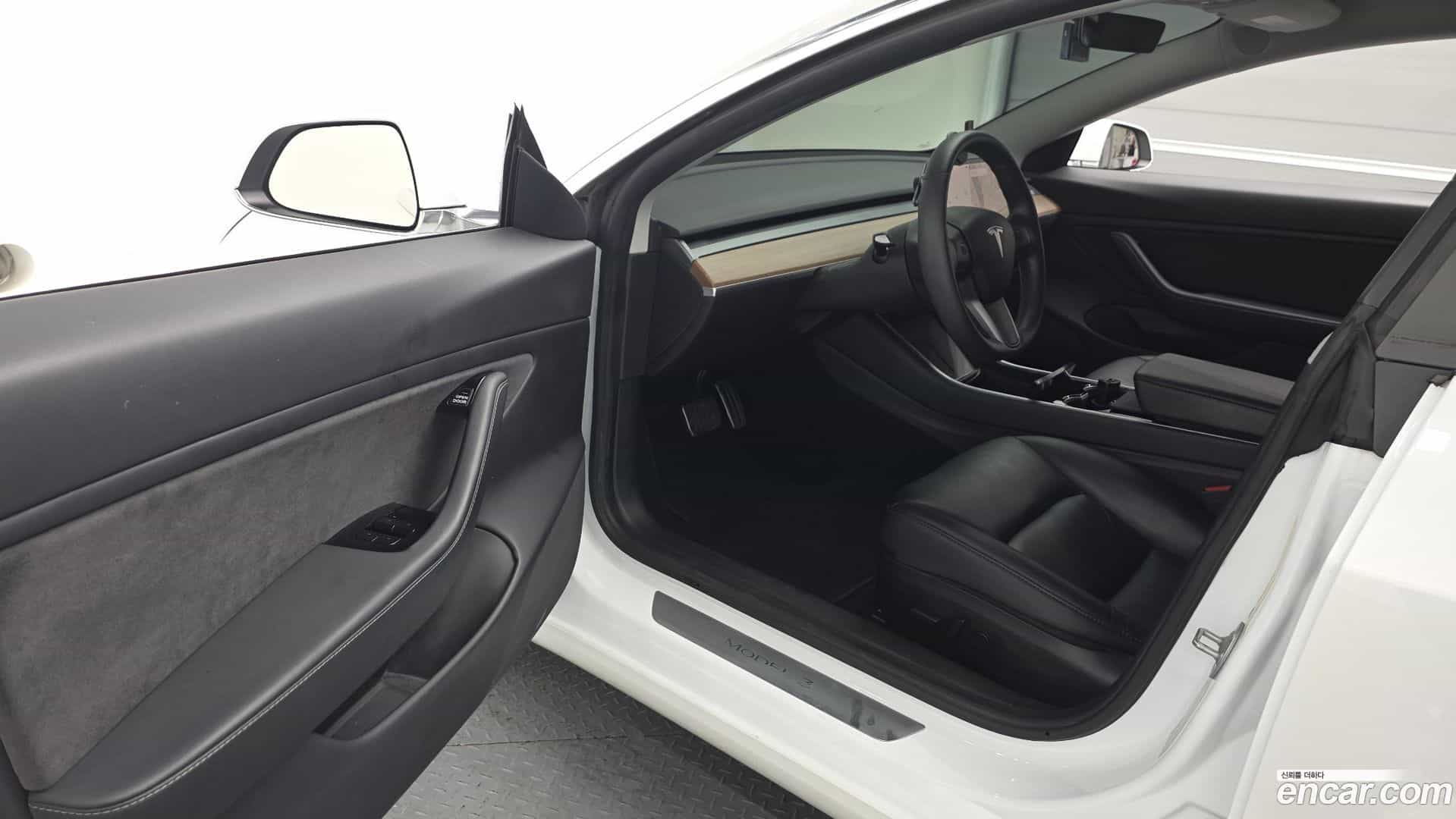 Model 3 Tesla 2020.7-INNER-010