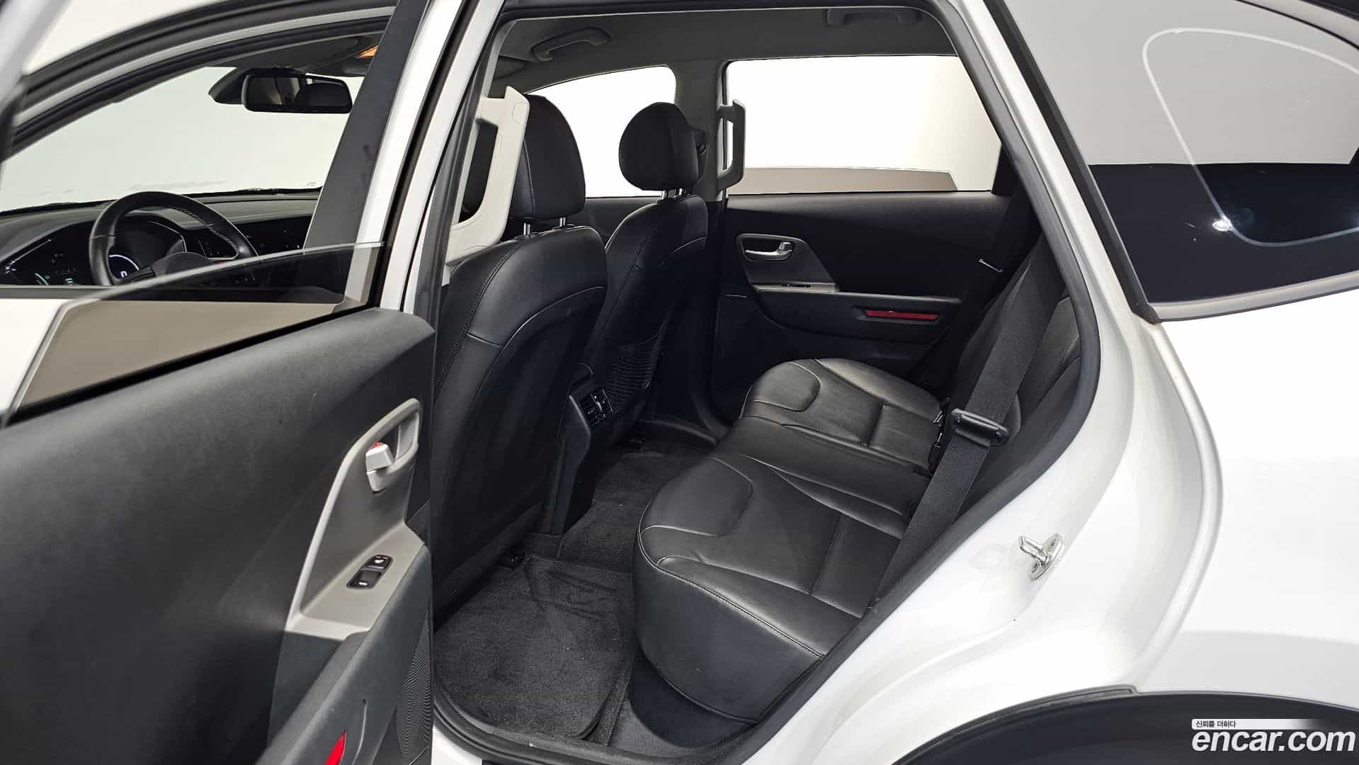Niro Kia 2022.8-OPTION-015