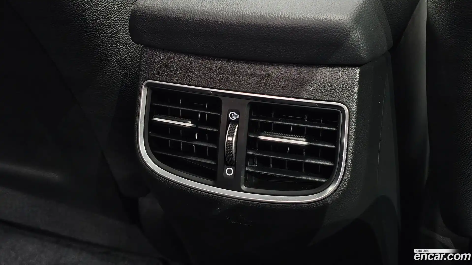 AVANTE Hyundai 2016.2-OPTION-043