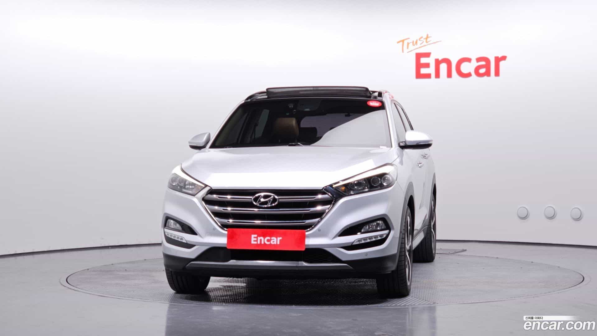 Tucson Hyundai 2016.1-OUTER-003