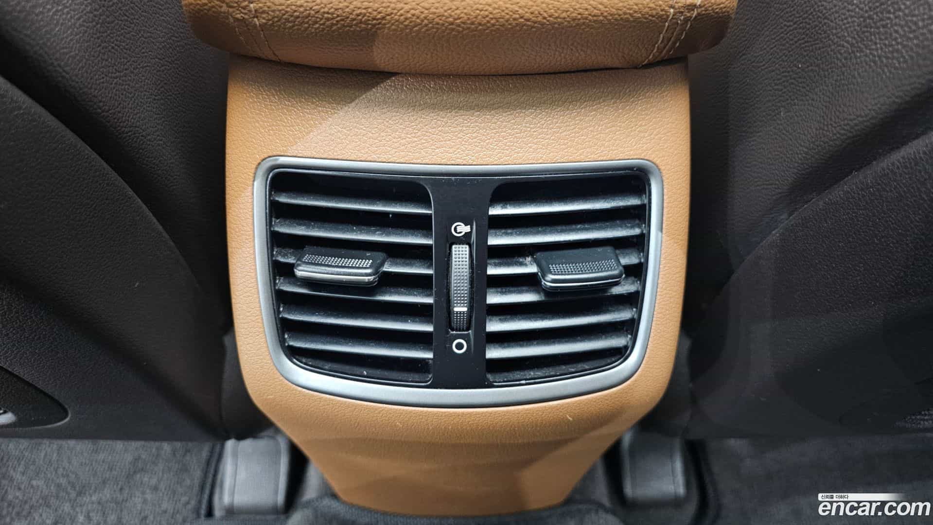 Tucson Hyundai 2016.1-OPTION-040